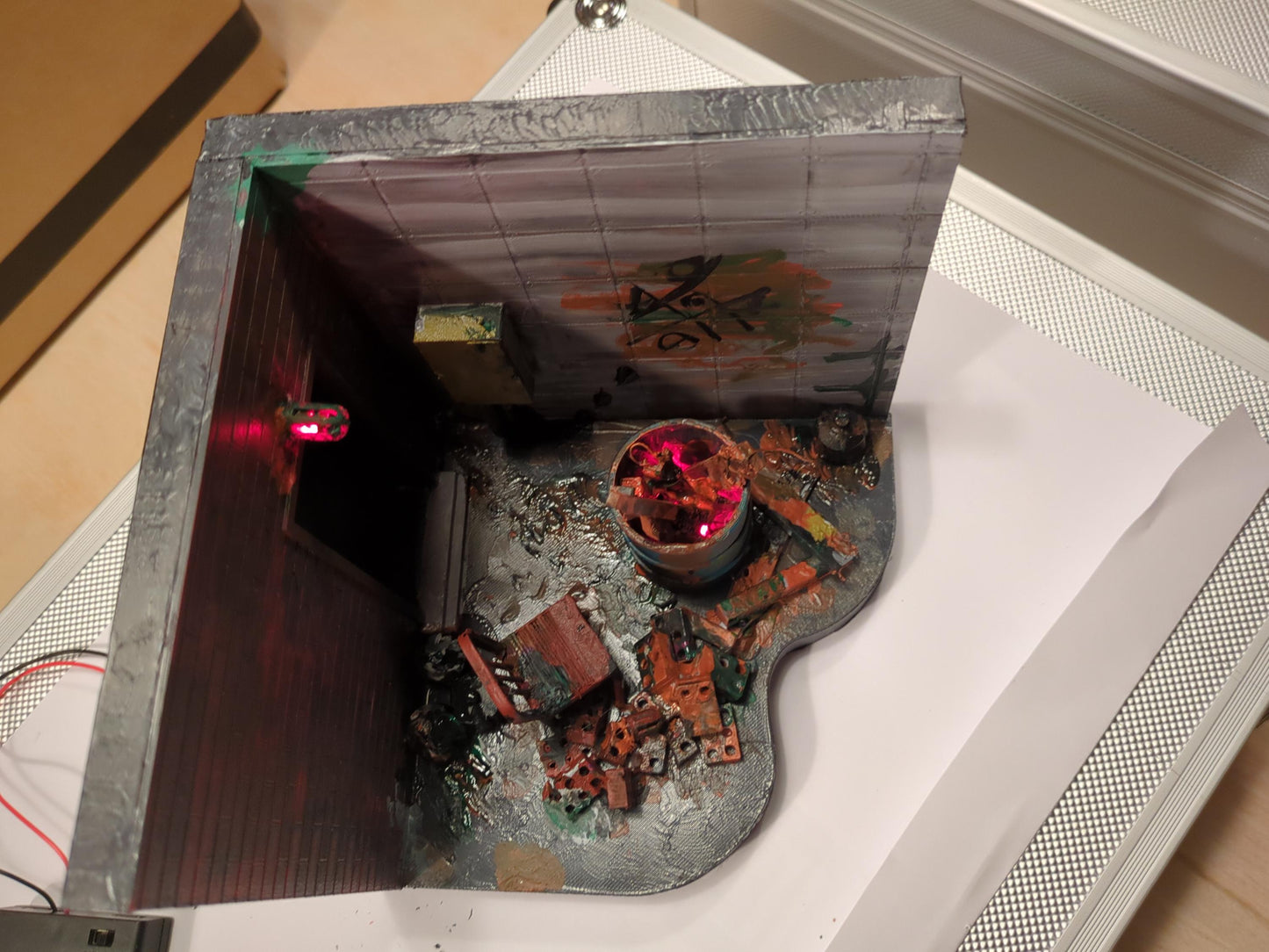 Alleyway diorama, 3D print yourself